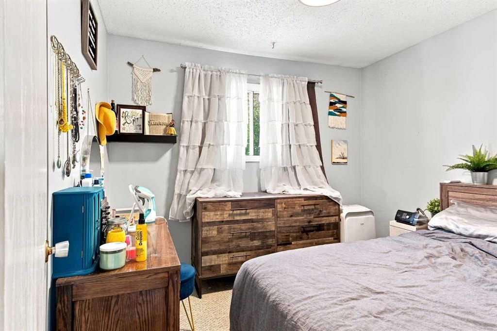 9313 111 Avenue  - Photo 17