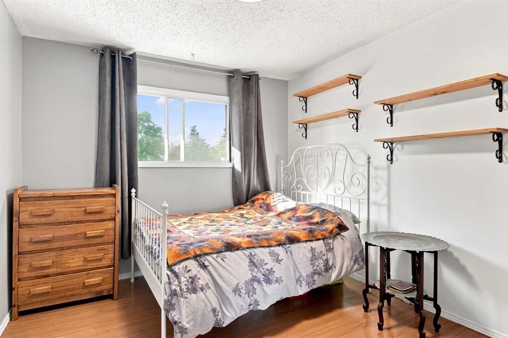 9313 111 Avenue  - Photo 18
