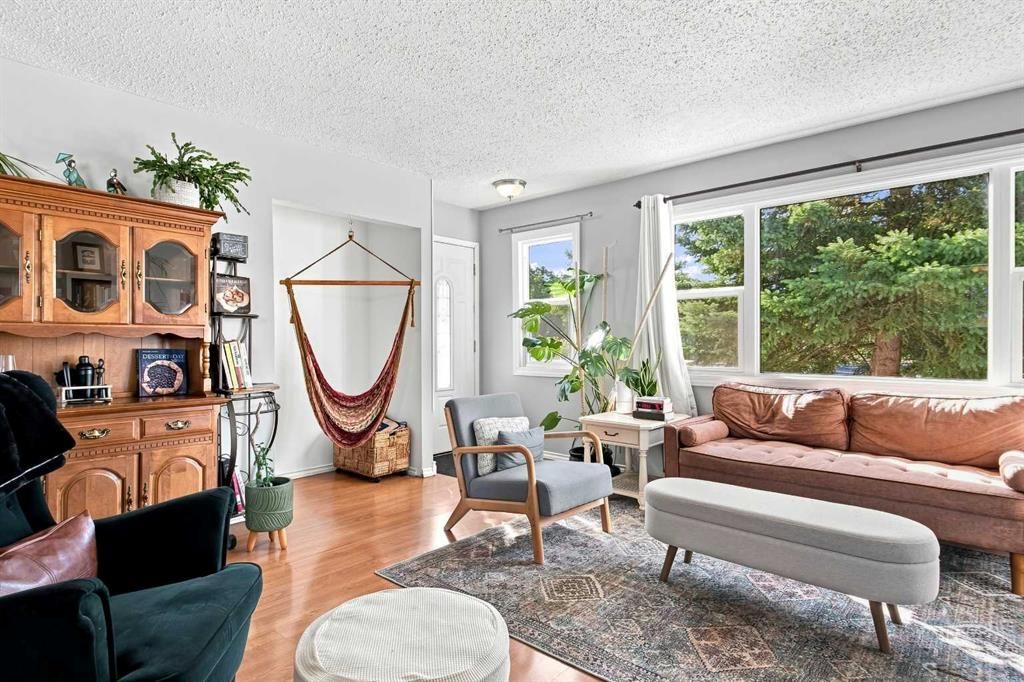 9313 111 Avenue  - Photo 3
