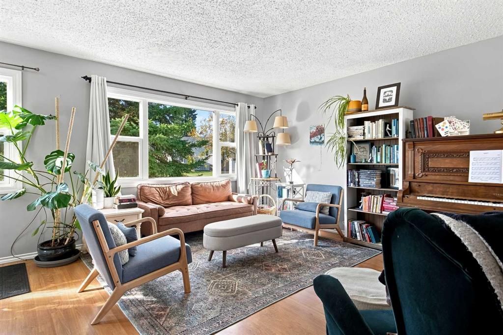 9313 111 Avenue  - Photo 4