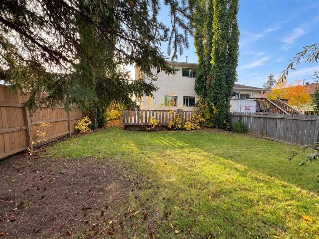8111 94 Street  - Photo 12