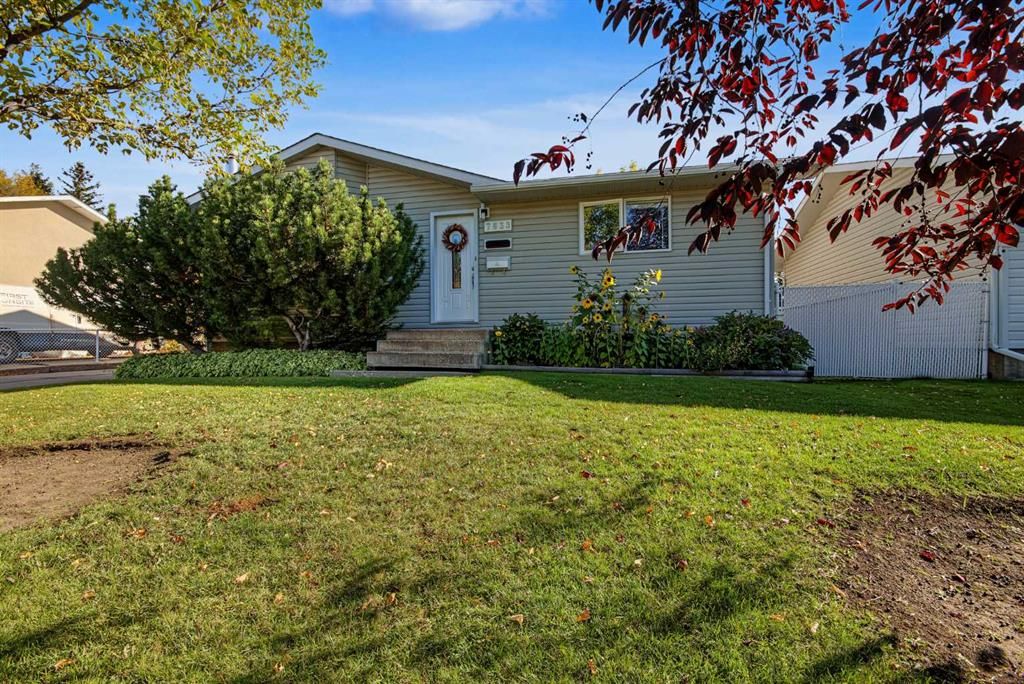 7633 97A Street  - Photo 2