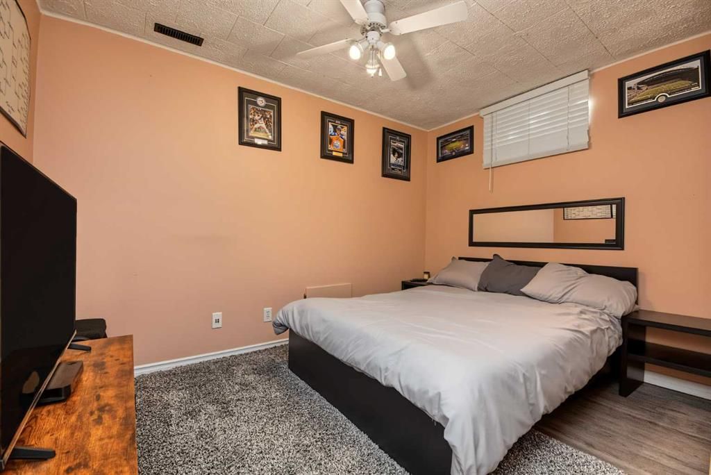 7633 97A Street  - Photo 23