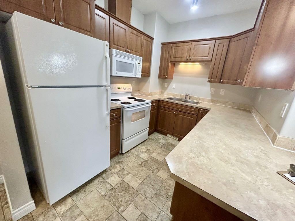 105, 9229 Lakeland Drive  - Photo 4