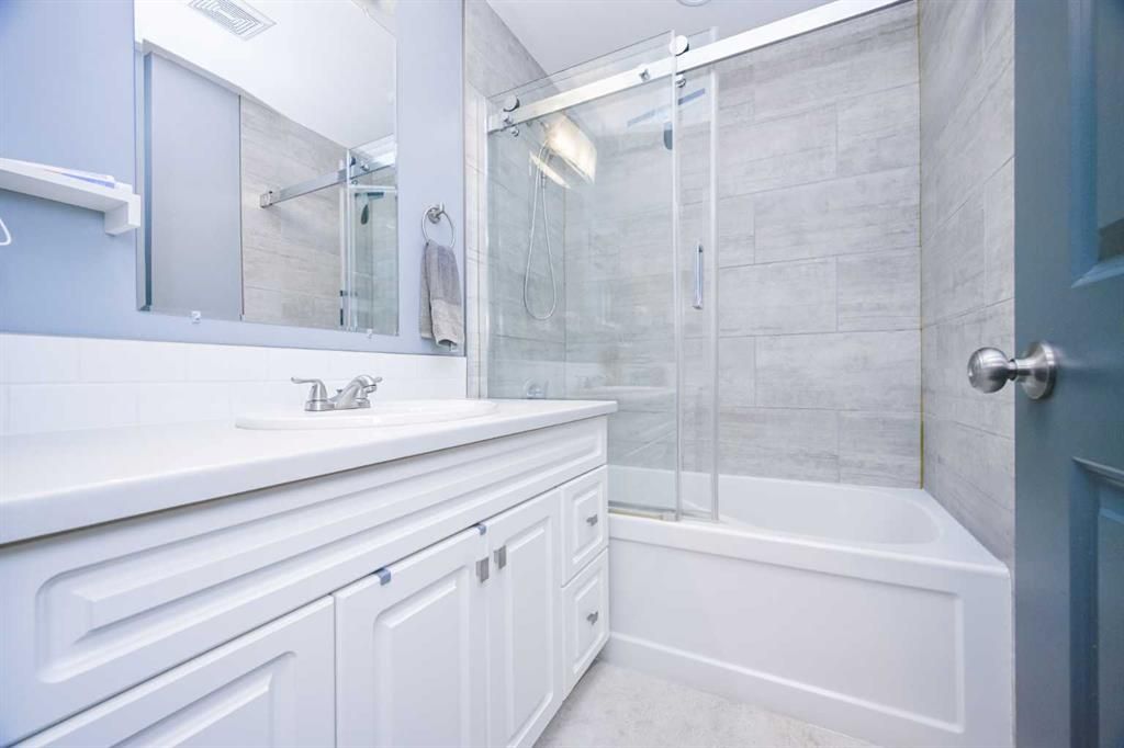 9703 87 Avenue  - Photo 12