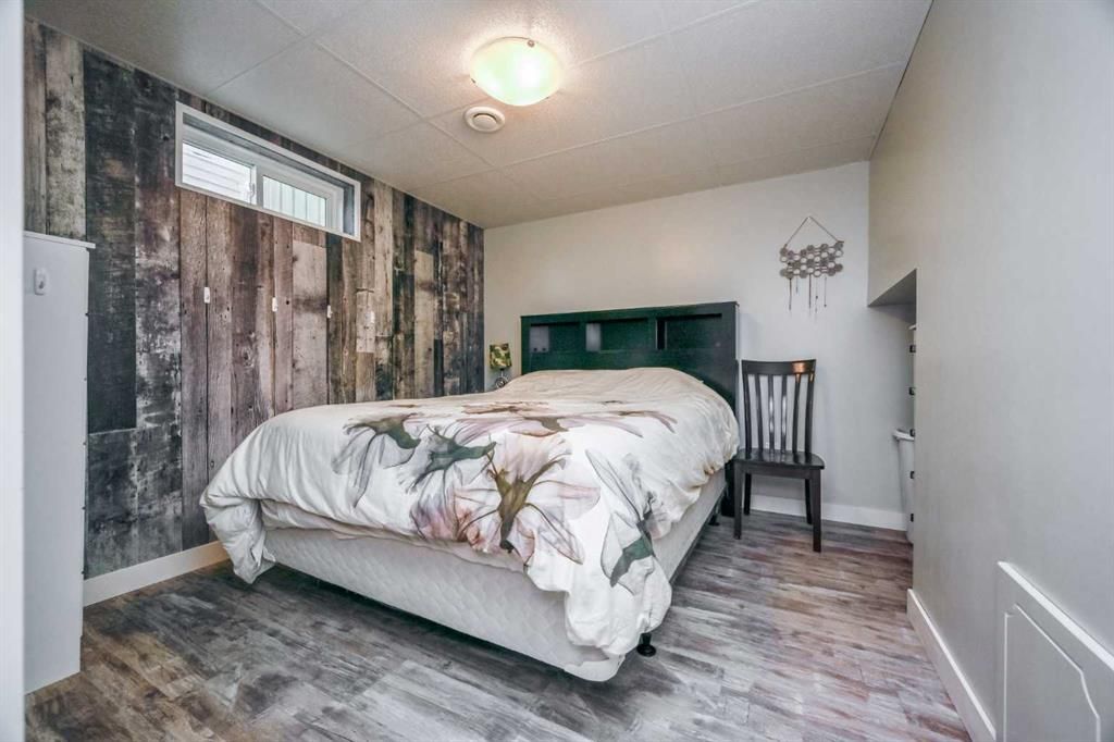 9703 87 Avenue  - Photo 15