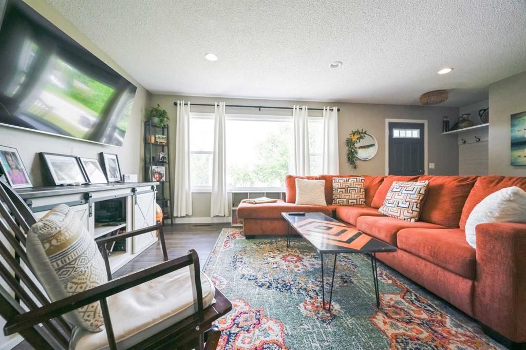 9703 87 Avenue  - Photo 3