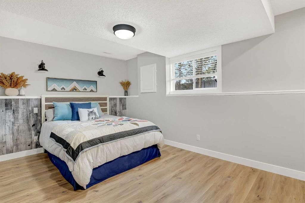 9117 Crystal Lake Drive  - Photo 34