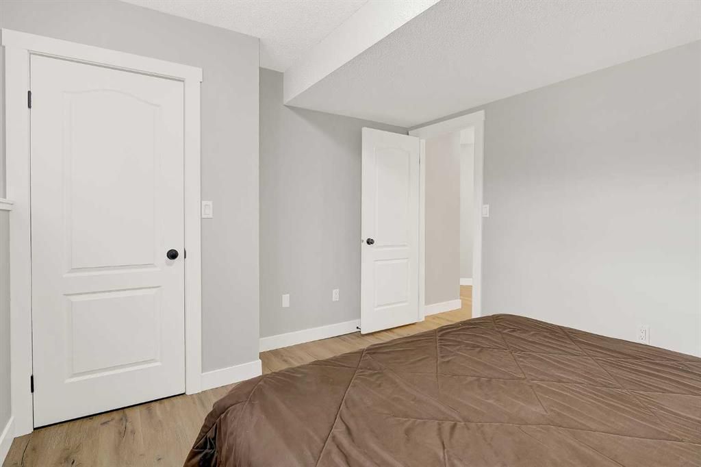 9117 Crystal Lake Drive  - Photo 36