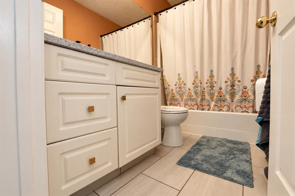 10235 75A Avenue  - Photo 41