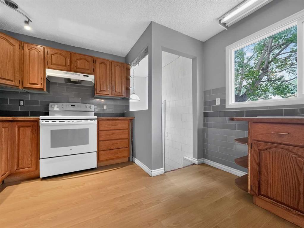 9507 107 Avenue  - Photo 13