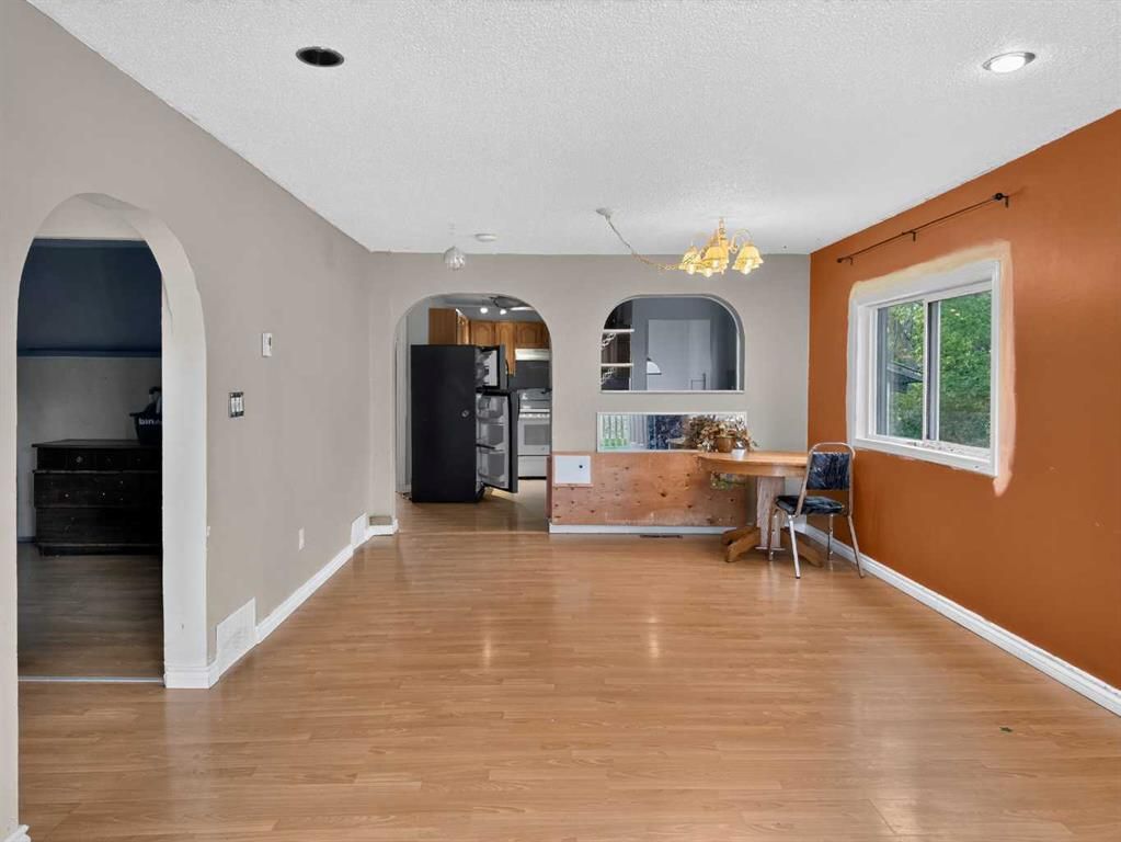 9507 107 Avenue  - Photo 4