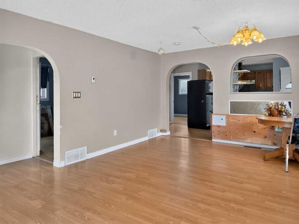 9507 107 Avenue  - Photo 5