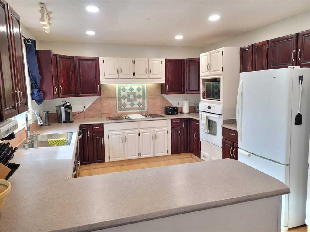 7214 97 Street  - Photo 16