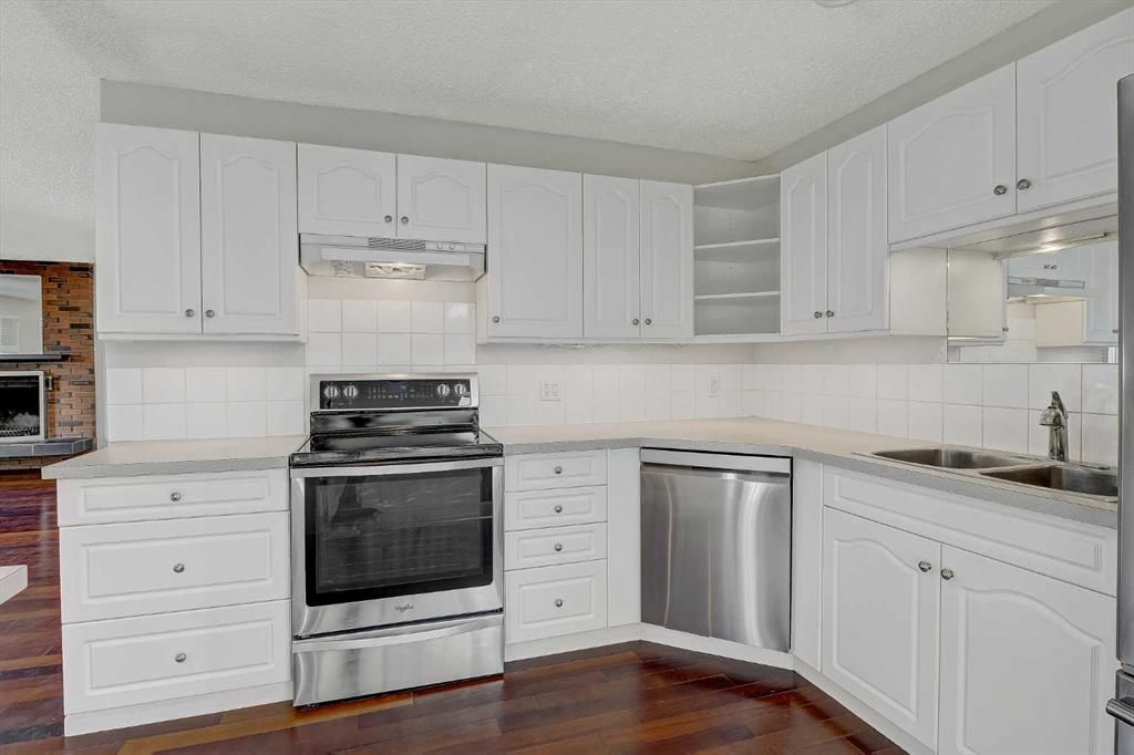 7205 Patterson Drive   - Photo 11