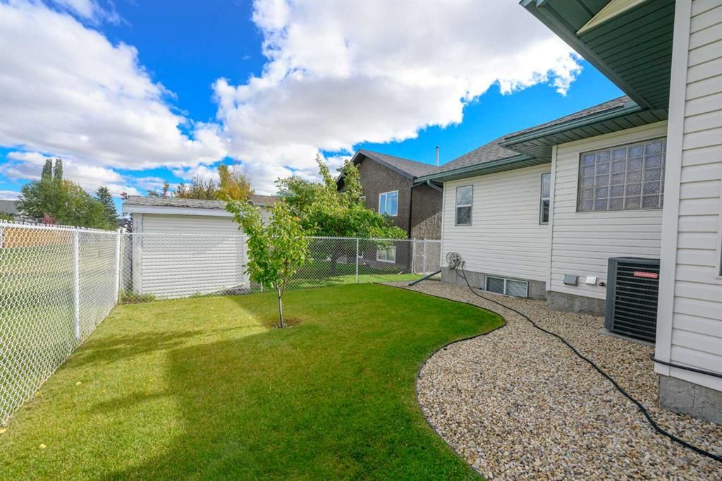 9114 110A Avenue  - Photo 43