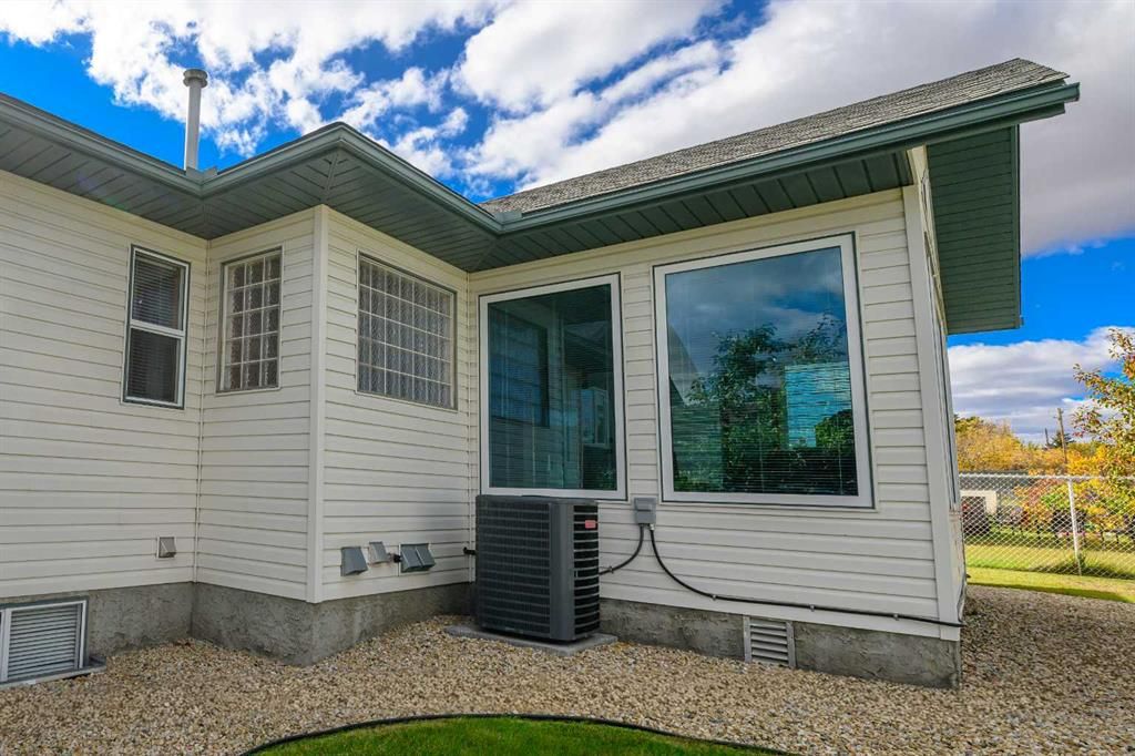 9114 110A Avenue  - Photo 44