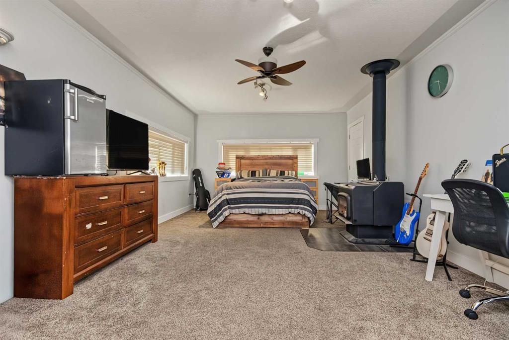 9, 710072 40 Highway  - Photo 18