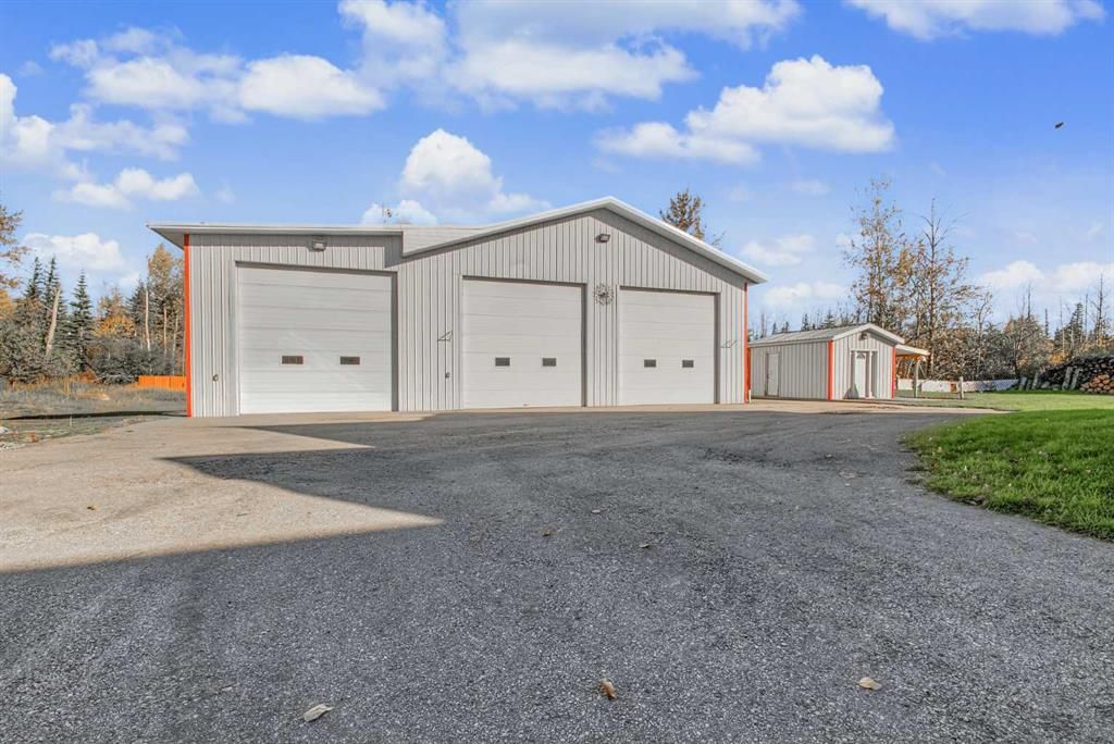 9, 710072 40 Highway  - Photo 3
