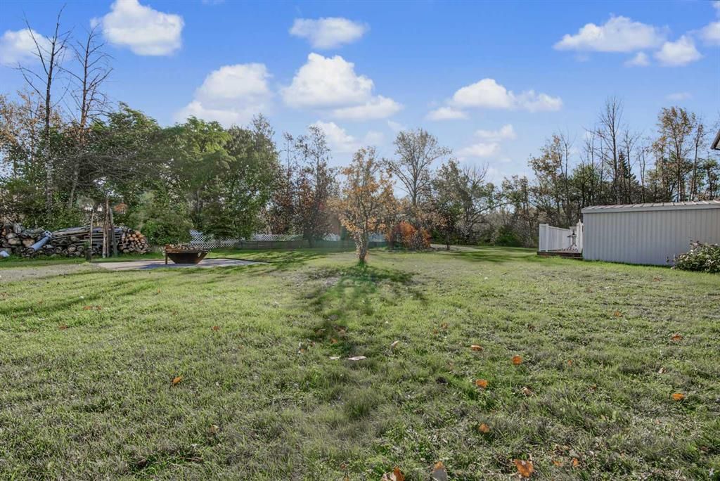 9, 710072 40 Highway  - Photo 34