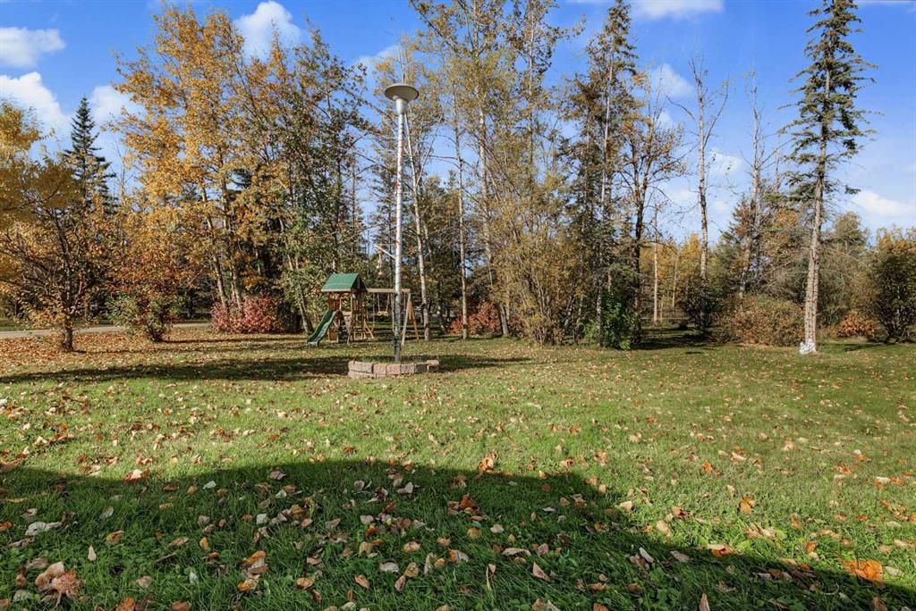 9, 710072 40 Highway  - Photo 37