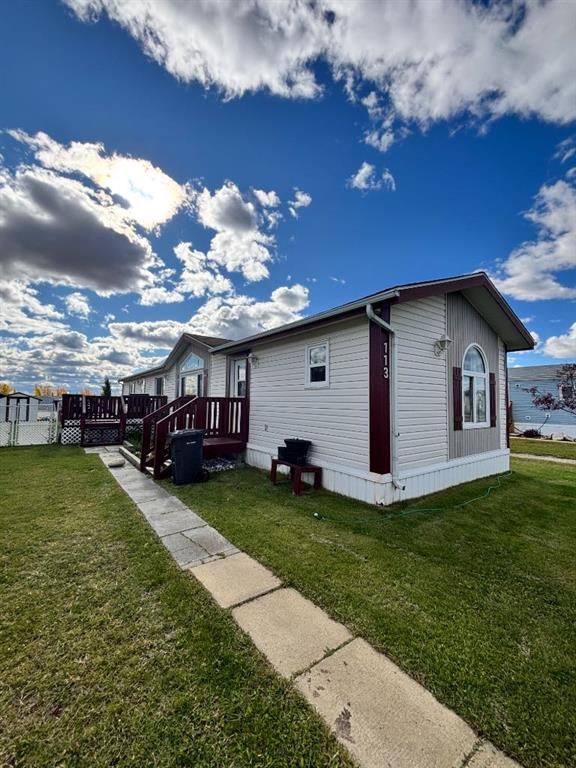 113 Clark Crescent  - Photo 2