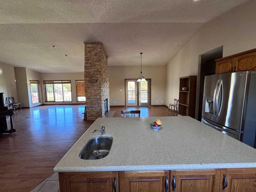 710070 Range Road 65   - Photo 16