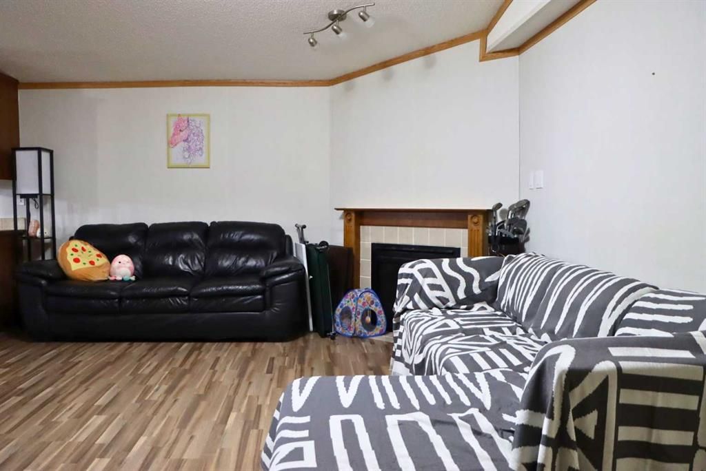4912 54 Street   - Photo 7