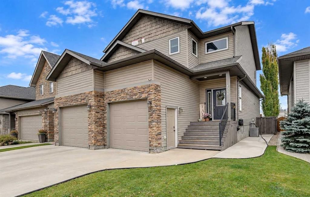 7321 88 Street  - Photo 2