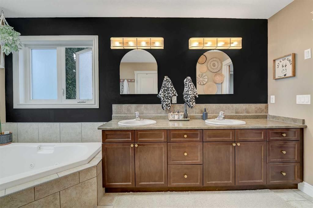 7321 88 Street  - Photo 30