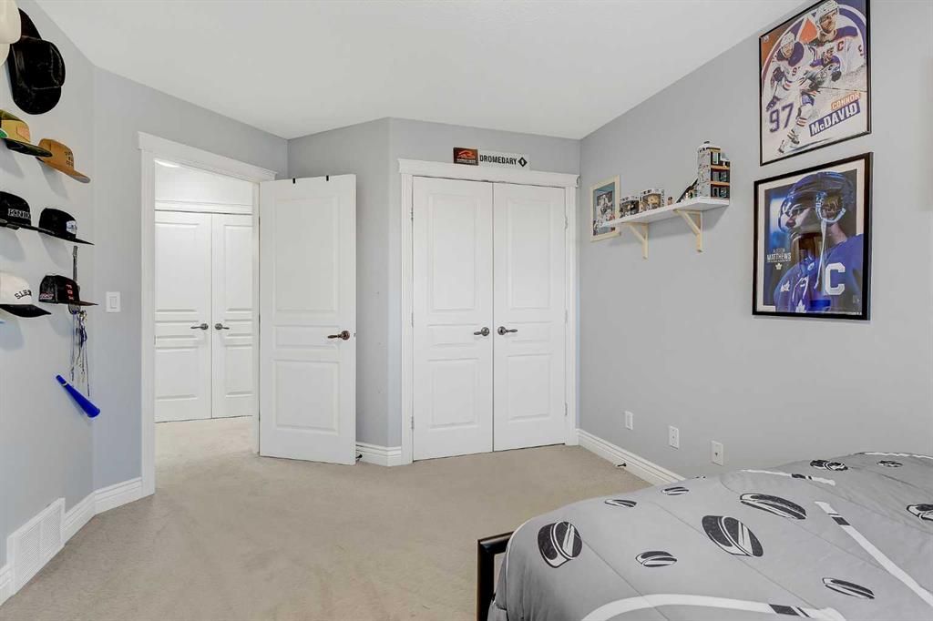 7321 88 Street  - Photo 36