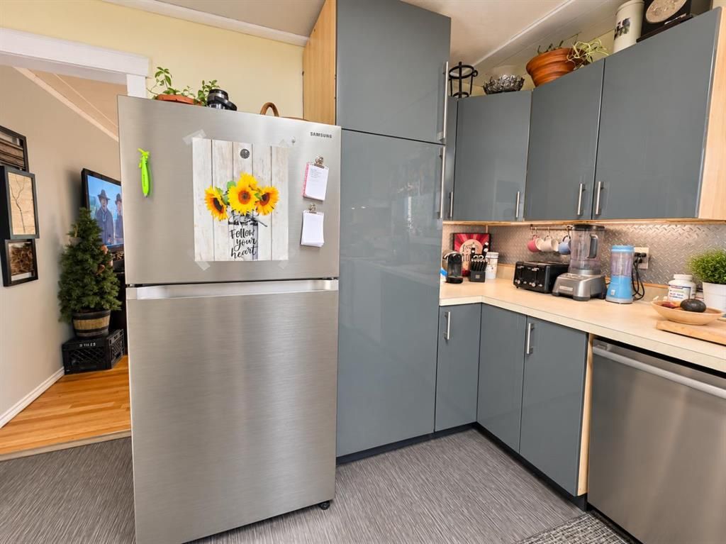 5122 45 Avenue  - Photo 10