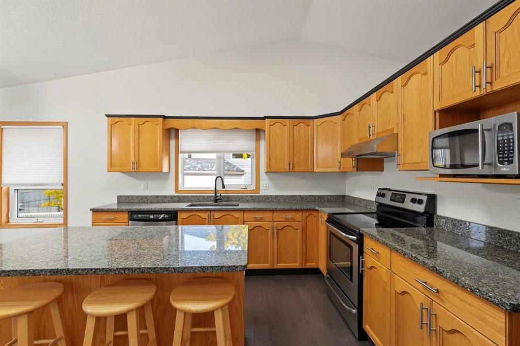 9323 69A Avenue  - Photo 5