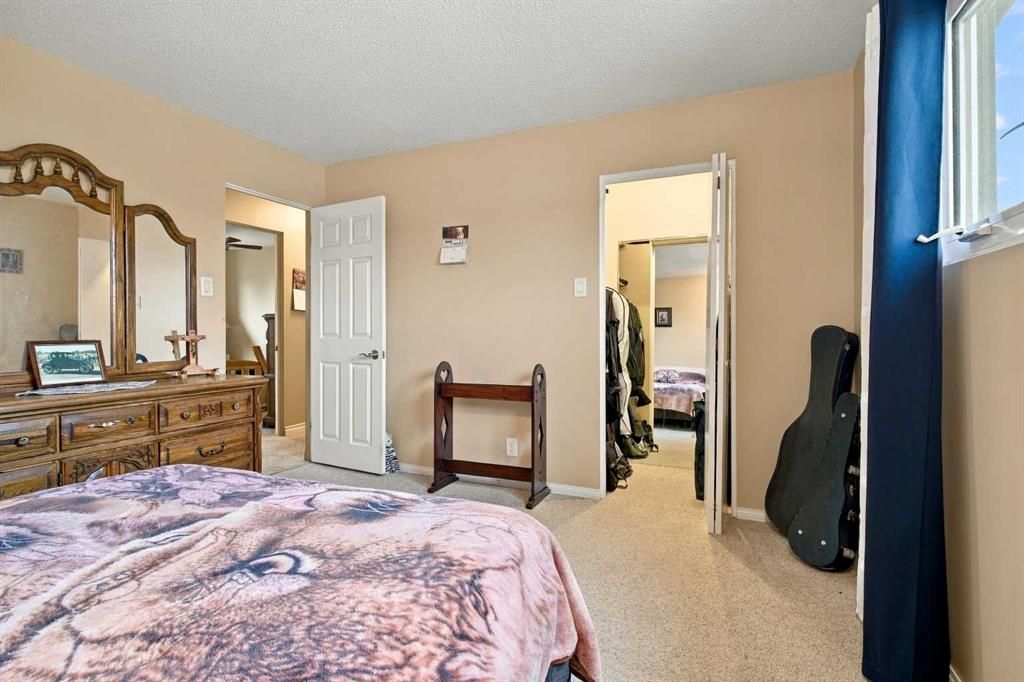 5013 47 Street  - Photo 18