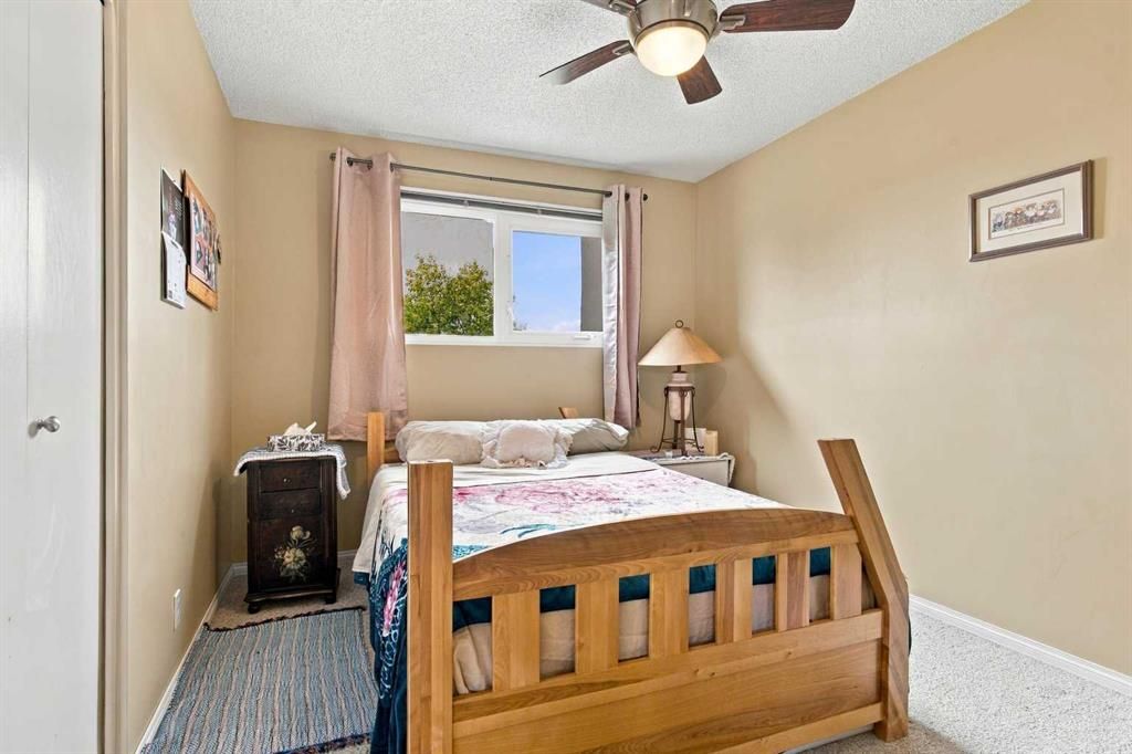 5013 47 Street  - Photo 20