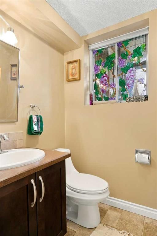 5013 47 Street  - Photo 28