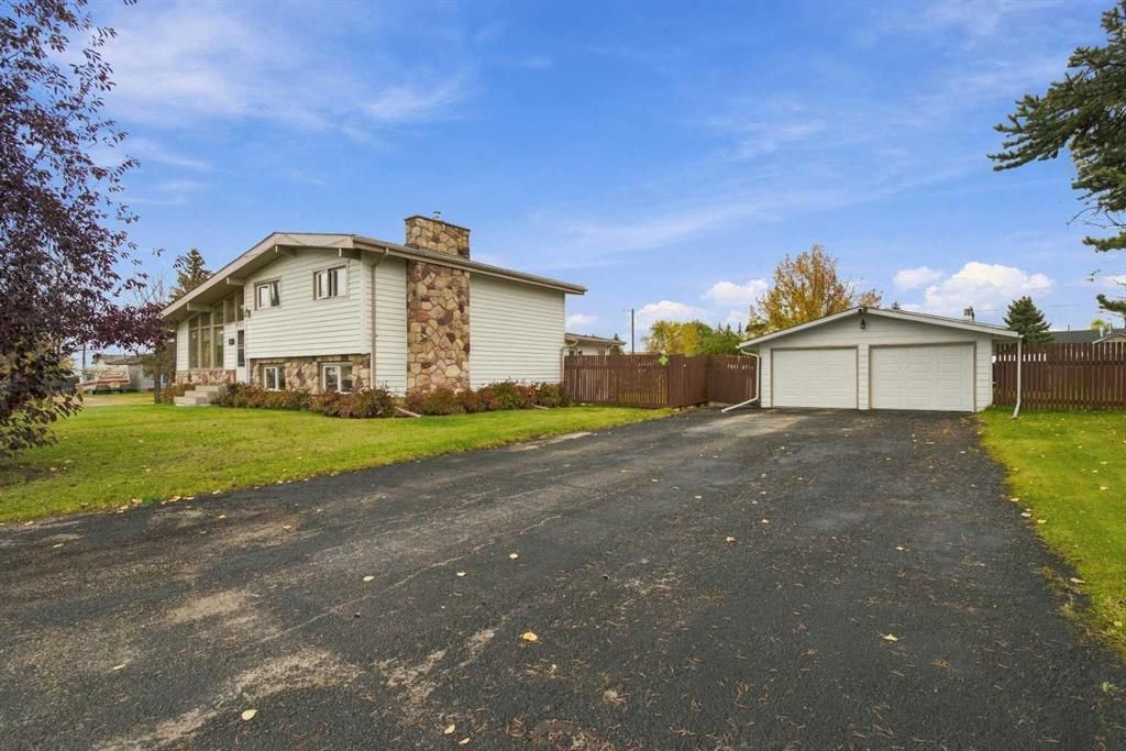 5013 47 Street  - Photo 5