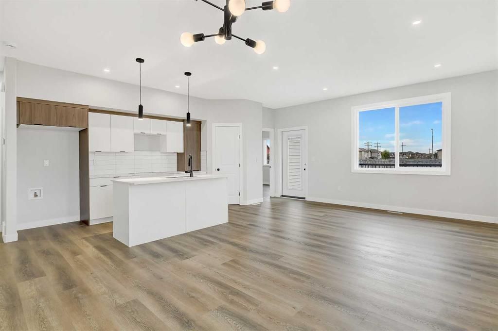 8202 87 Street  - Photo 8