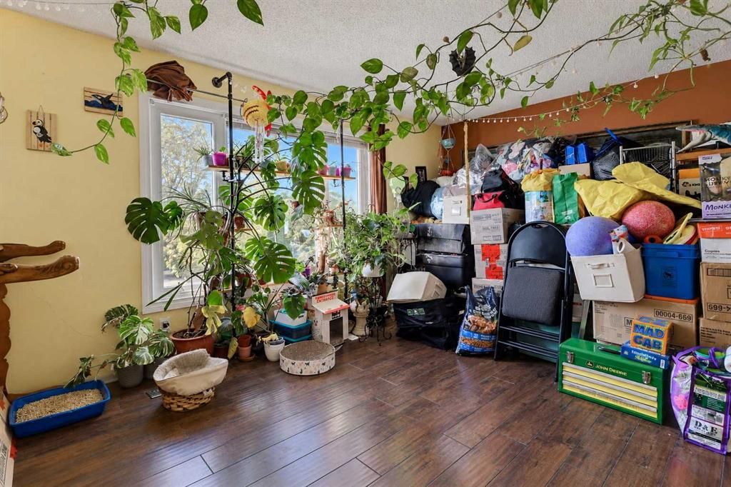 9412 83 Avenue  - Photo 3
