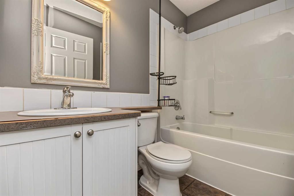 10646 Royal Oaks Drive E - Photo 19