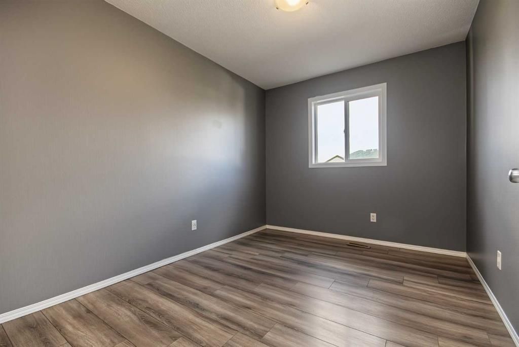 10646 Royal Oaks Drive E - Photo 20