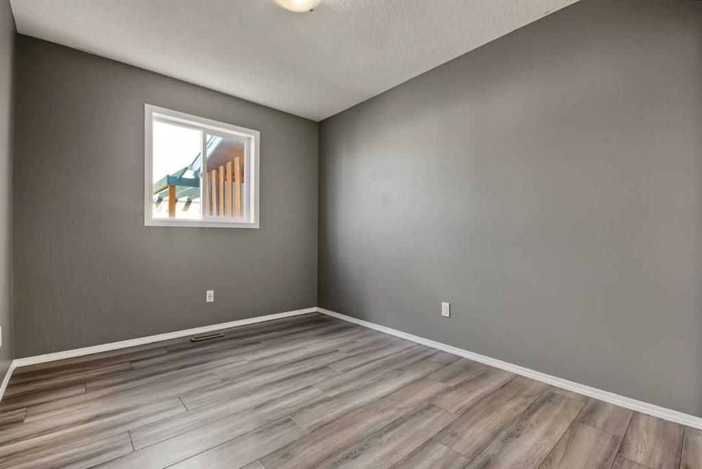 10646 Royal Oaks Drive E - Photo 21