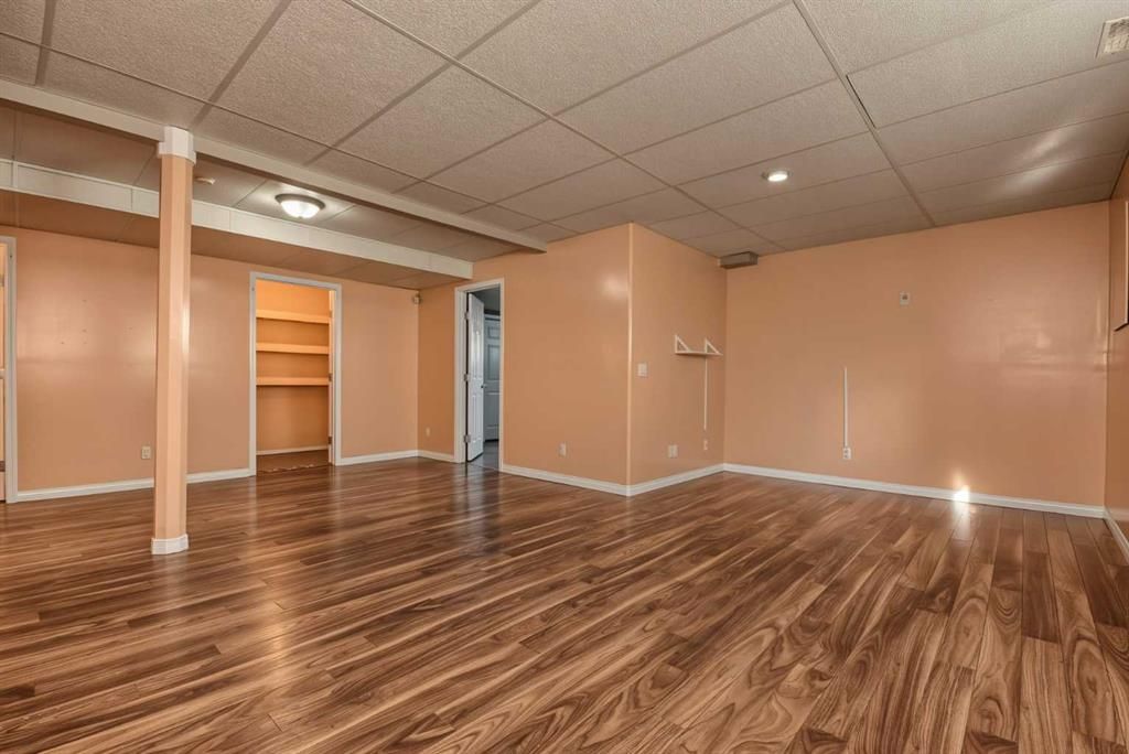 10646 Royal Oaks Drive E - Photo 22