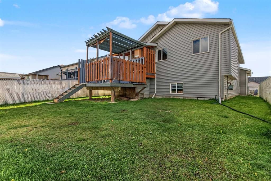 10646 Royal Oaks Drive E - Photo 27