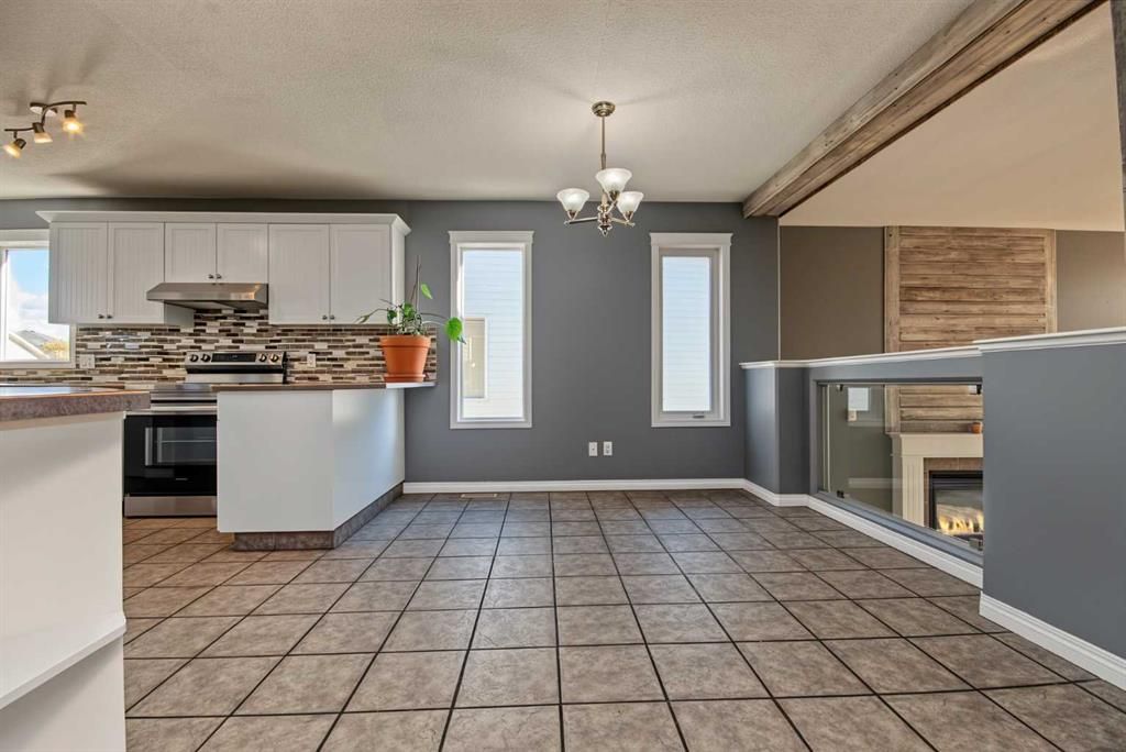 10646 Royal Oaks Drive E - Photo 9