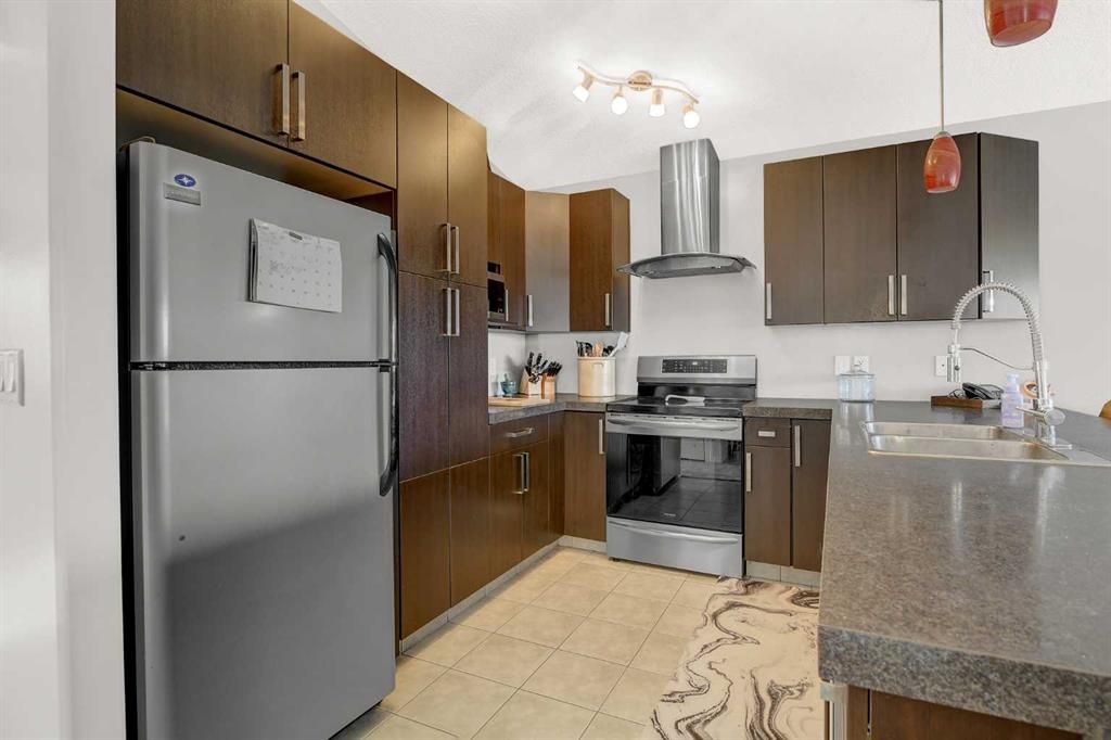 9319 99 Avenue  - Photo 3
