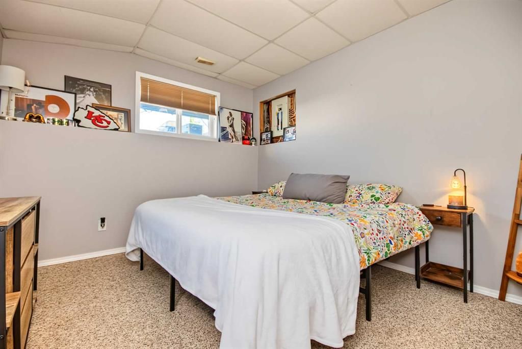6217 88A Street  - Photo 23