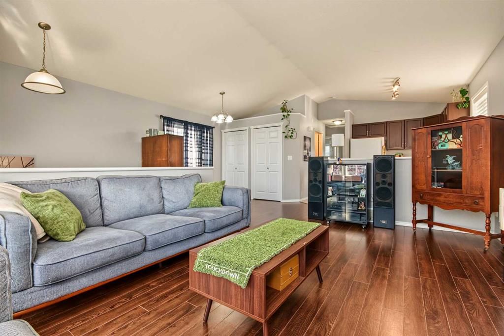 6217 88A Street  - Photo 5