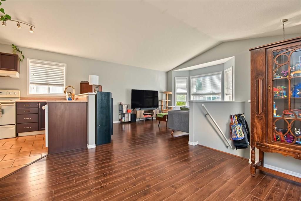6217 88A Street  - Photo 8