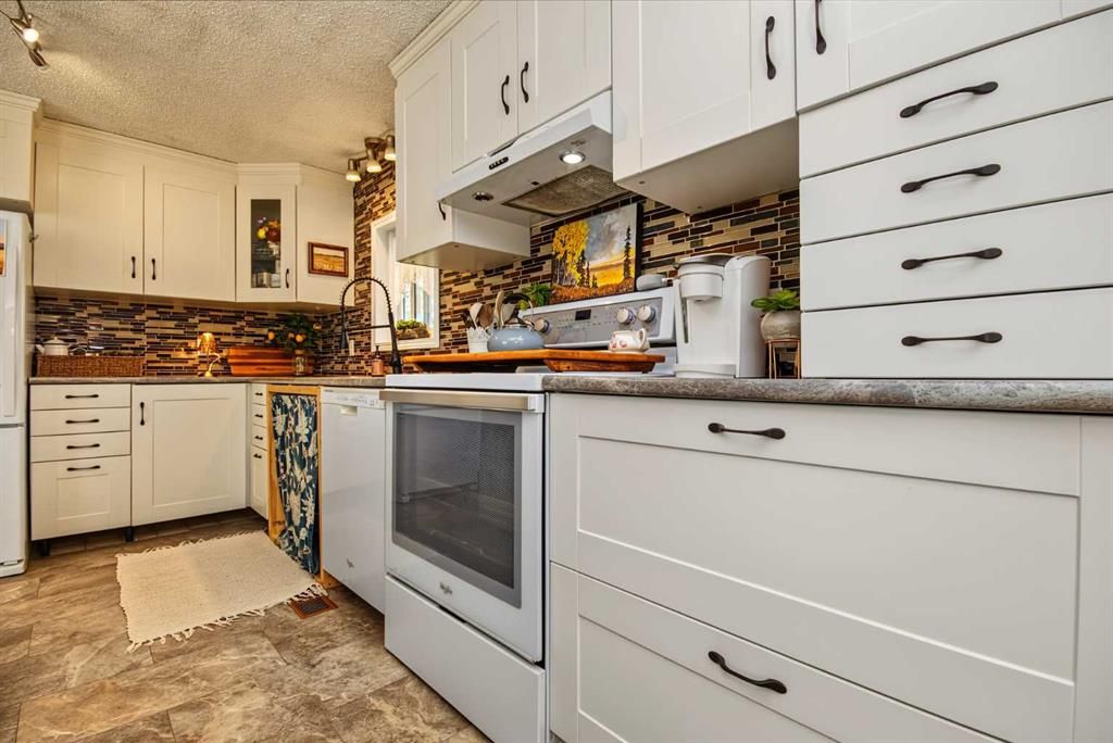 10026 96A Avenue   - Photo 10